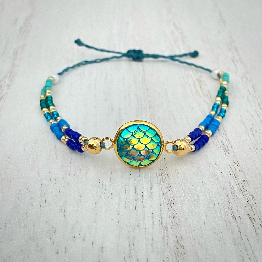 Mermaid Tail Bracelet: Seed Bead Macrame Anklet, Adjustable Cord - Picture 3 of 6